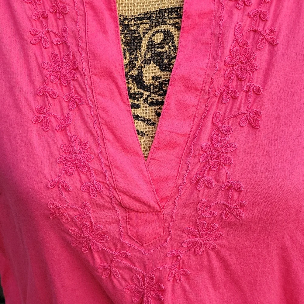 Liz Lange 100% Cotton Embroidered Maternity Top